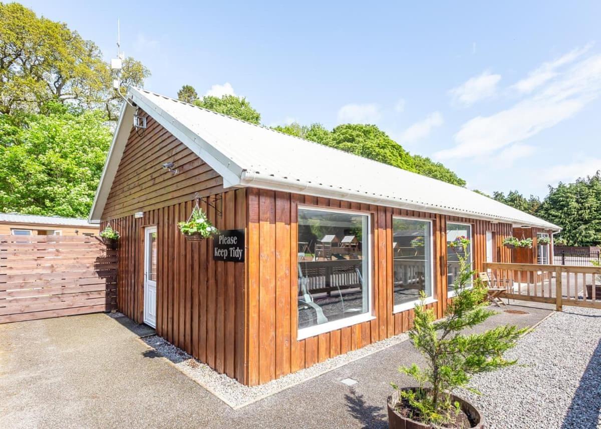 Loch Ness Highland Resort Pods Fort Augustus Bagian luar foto