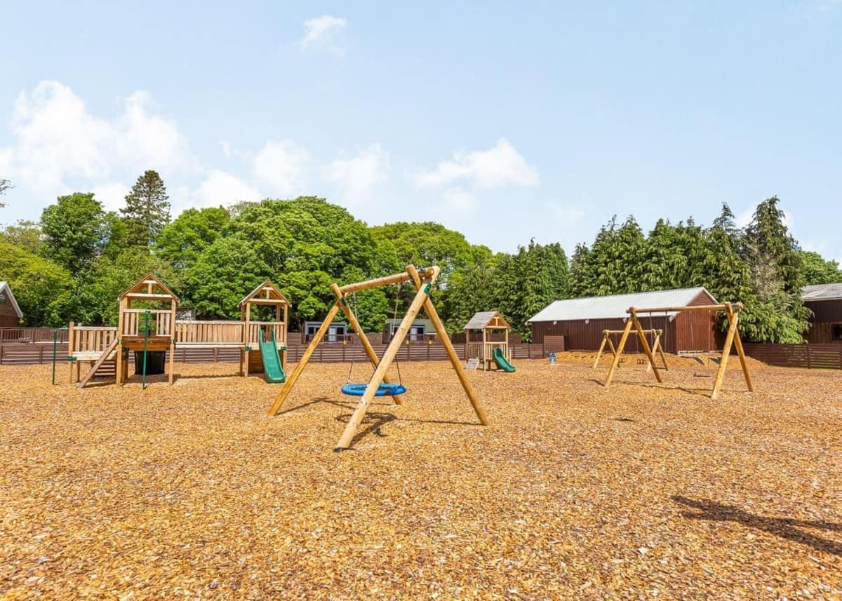 Loch Ness Highland Resort Pods Fort Augustus Bagian luar foto